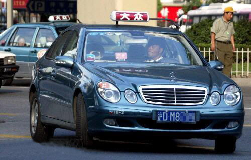 上海巡游出租汽車(chē)預(yù)約擬推新規(guī)：調(diào)度時(shí)不加價(jià)、不顯示目的地